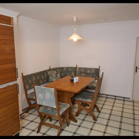 Vakantiehuis Schoene Mit Billard