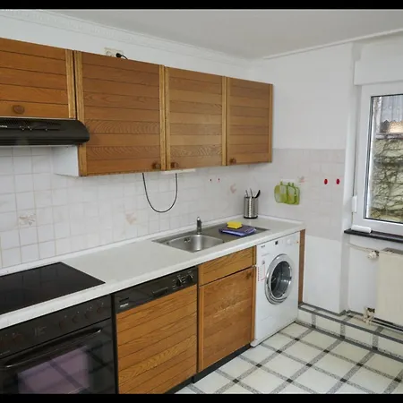 Schoene Mit Billard מיינרצהאגן